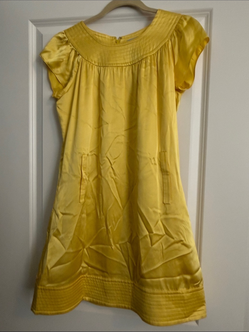 ANTONIO MELANI Yellow Short-Sleeve Satin Shift Dress